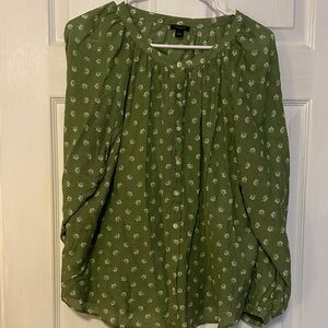 ANN TAYLOR FACTORY  Green Floral Blouse